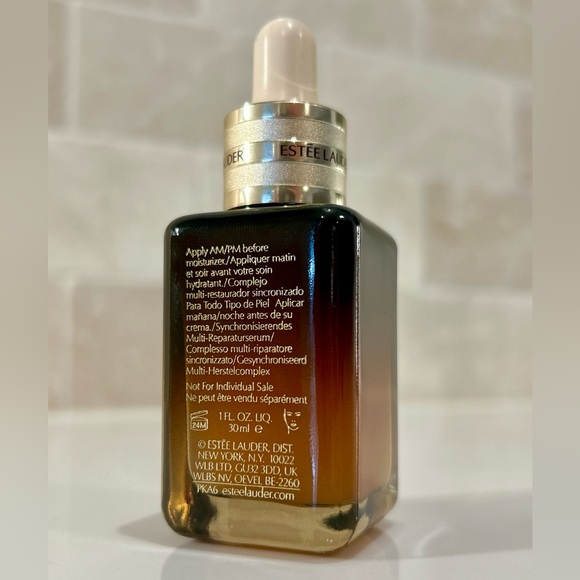 Estée Lauder Advanced Night Repair Serum 1oz - Picture 2 of 3